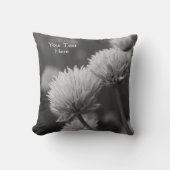 白と黒のネギのパーソナライズされた花 クッション (正面)
