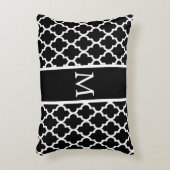 白と黒のモロッコの格子模様 アクセントクッション (正面(垂直))