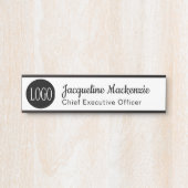 白と黒のロゴ長いタイトルオフィスドアシンボルや象徴 サインプレート (正面)