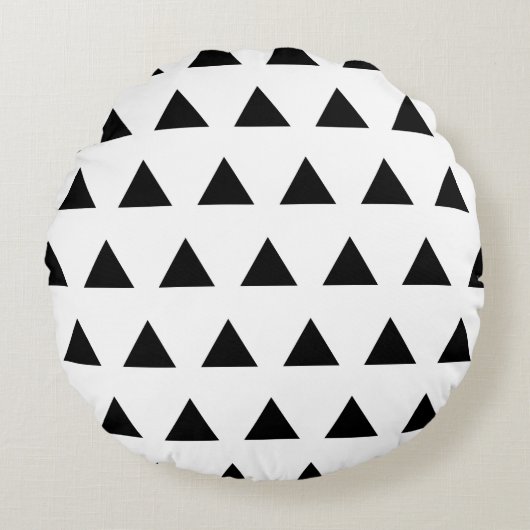 白と黒の三角形 ラウンドクッション (正面)