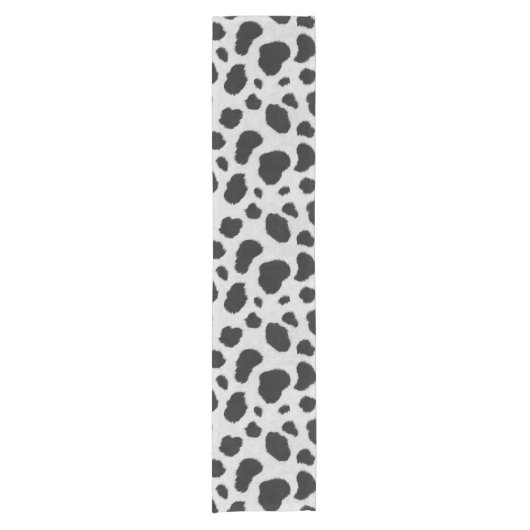 白と黒の牛の斑点のパターフェイクンのファーテクスチャ ショートテーブルランナー (正面)