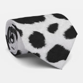白と黒の牛の斑点のパターフェイクンのファーテクスチャ ネクタイ (ロール)