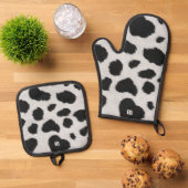 白と黒の牛の斑点のパターフェイクンのファーテクスチャ 鍋つかみ&鍋敷きセット (トップダウン)