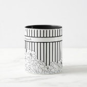白と黒の花とストライプ マグカップ (中央)