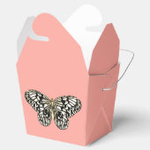 白と黒の蝶、コーラルピンク背景 フェイバーボックス (オープン)