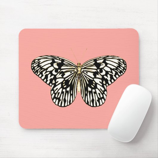 白と黒の蝶、コーラルピンク背景 マウスパッド (マウス)