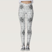 白と黒の透かし模様のElsa レギンス (正面)