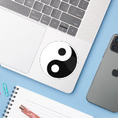 白と黒の陰陽のシンボル シール (ノートパソコンとiPhone)