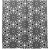 白と黒の鮮明な雪の結晶パターン シャワーカーテン (正面)