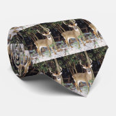 白によって後につかれる木びき台のタイ ネクタイ (ロール)