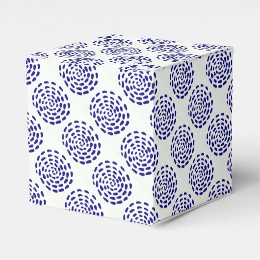 白に藍色ストライプのの濃い青の丸の模様 フェイバーボックス (正面サイド)