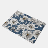 白に青いバラ葉の花 ドアマット (アングル)