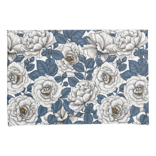 白に青いバラ葉の花 枕カバー (正面右)