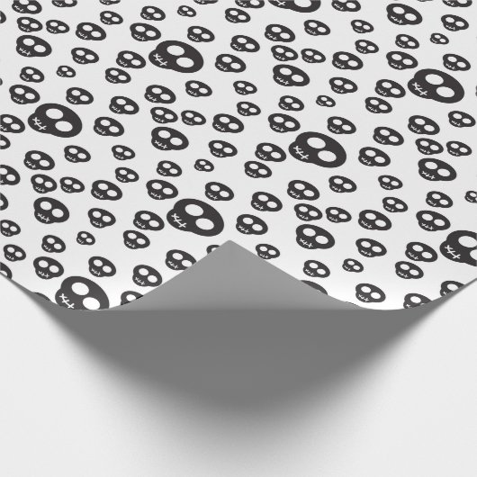 白に黒いスカルを付けたパターン ラッピングペーパー (角)