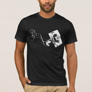 白のカセットテープ Tシャツ