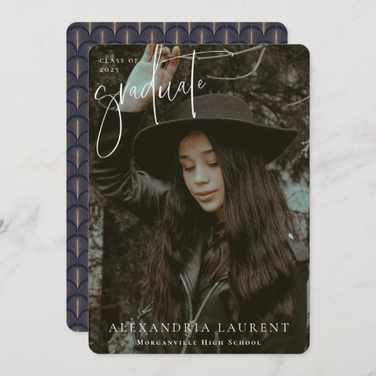 白のスクリプトポートレートの卒業写真 案内状 (正面/裏面)