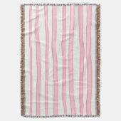 白のストライプピンク色 スローブランケット (正面縦)