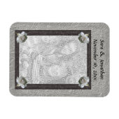 白のバラのフォトフレームパーソナライズされた結婚ズ マグネット (横)