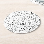 白のバンニのバンチ – シームレスなパターン。 ラウンドペーパーコースター (アングル)