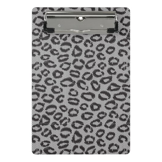 白のヒョウパターンが付いている黒い純レース ミニクリップボード (正面)