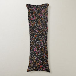 白の上に不規則なワインのモザイクに乱雑な茶色 ボディピロー