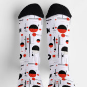 白の上に赤い白い黒のバウハウス幾何学的形状 ソックス (上部)