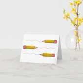 白の上に鉛筆のスクラブル カード (黄色い花)