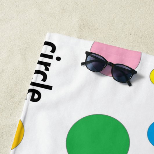 白の円のパターン ビーチタオル (インサイチュ)