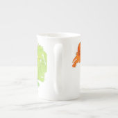 白の深紅キンレンカ、水彩画およびインク ボーンチャイナマグカップ (裏面)