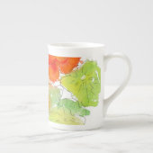 白の深紅キンレンカ、水彩画およびインク ボーンチャイナマグカップ (右)