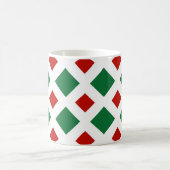白の緑と赤のダイヤモンド コーヒーマグカップ (中央)