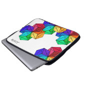 白の3D Bright Rainbow Random Cubes追加の名前 ラップトップスリーブ (正面下部)
