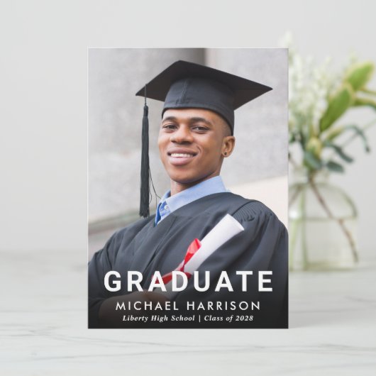 白はっきりしたタイポグラフィ写真卒業 案内状 (スタンド正面)