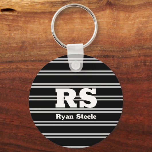 白はっきりしたモノグラムと名前、黒の灰色の線 キーホルダー (正面)