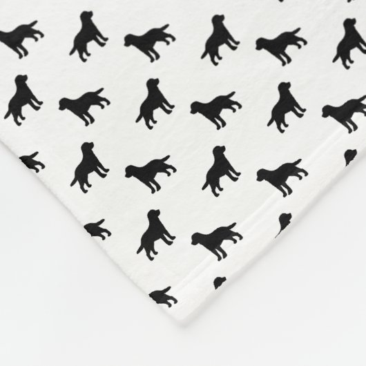 白または色の黒いラブラドール犬のシルエット フリースブランケット (角)