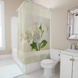 白アルストメリアの花 シャワーカーテン