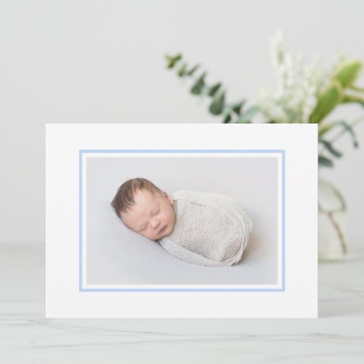 白エレガントと青のフォト誕生 案内状 (スタンド正面)