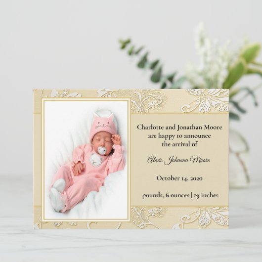 白エレガントダイカットフローラ誕生の発表 招待状 (スタンド正面)