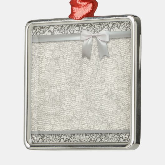 白エレガントフォーマルダマスコレース織り メタルオーナメント (左)