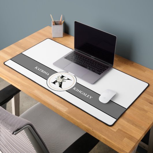 白エレガントフローラモノグラムと名前オンホワイト デスクマット (オフィス2)