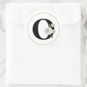 白エレガントフローラモノグラム文字Oオン白 ラウンドシール (バッグ)