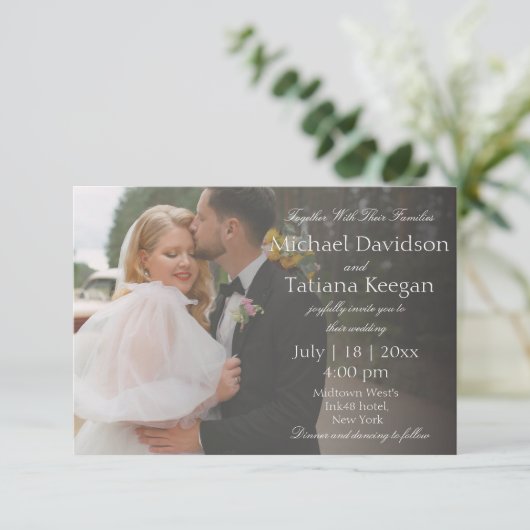 白エレガントミニマルタイポグラフィ結婚写真 招待状 (スタンド正面)