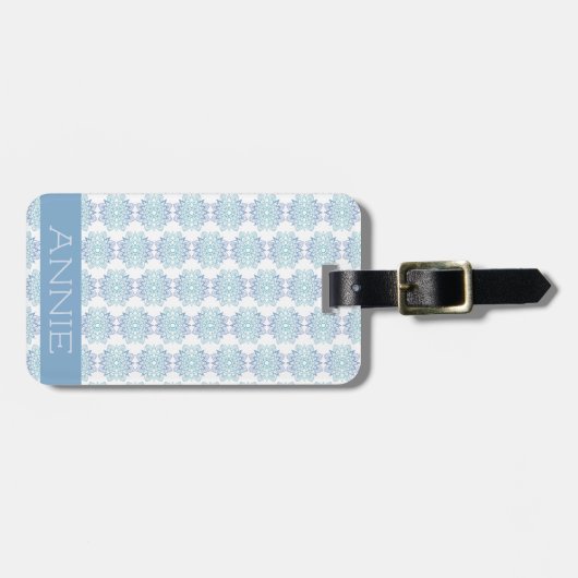 白エレガント名の青いマンダラパターン ラゲッジタグ (正面横)