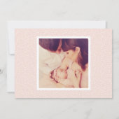 白エレガント文字ベビーガールフォト赤面誕生 案内状 (裏面)