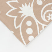 白エレガント色とタン色のヴィンテージペイズリーパターン フリースブランケット (角)