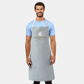 白エレガント菓子と花模様 エプロン (着用した状態)