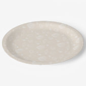 白エレガント貝類ベージュパターン ペーパープレート (アングル)