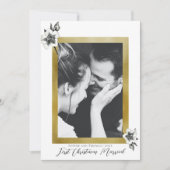 白エレガント金ゴールド初めてのクリスマス結婚した写真 シーズンカード (正面)