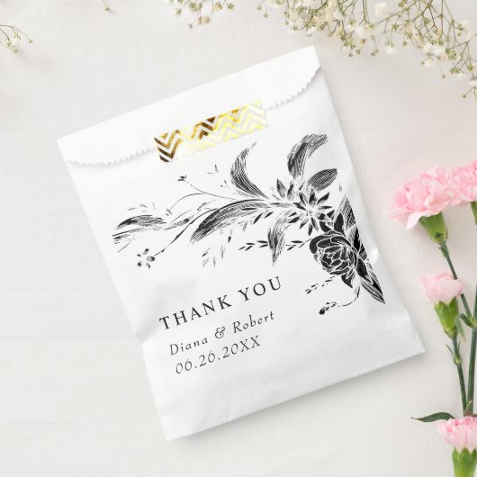白エレガント黒の花ありがとう結婚さん フェイバーバッグ (封をした状態)