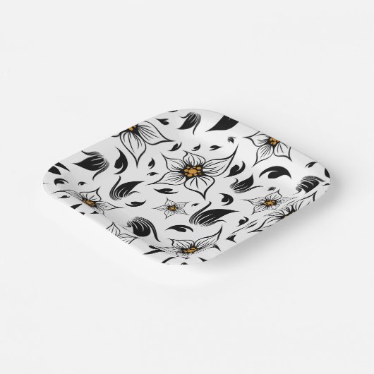 白エレガント黒の花の植物模様 ペーパープレート (傾斜あり)